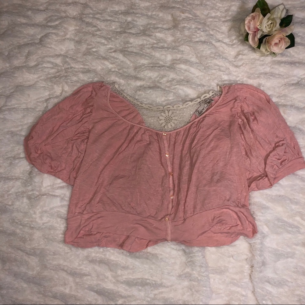 Love notes size M crop top blouse with pink & lace